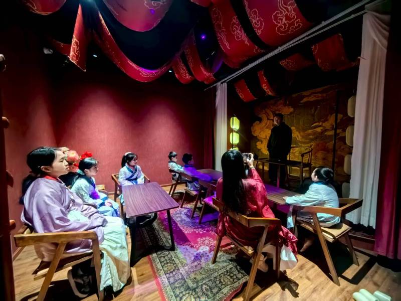 海南藏族互动剧场策划